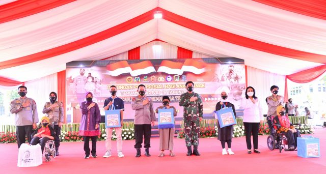 Jaga Generasi Penerus Bangsa, Kapolri Beri Dukungan Psikososial ke Anak Terdampak Covid-19_61821057eabd3.jpeg