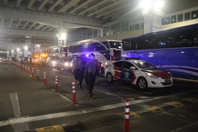 Patroli Sekala besar dan Pembagian Masker di awal Bulan November_6180bb9959491.jpeg